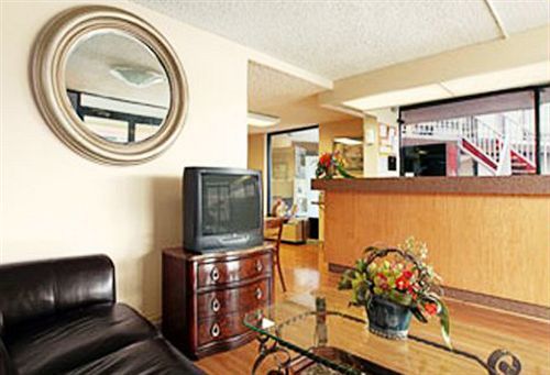 Express Inn & Suites Clearwater Пинеллас-Парк Экстерьер фото